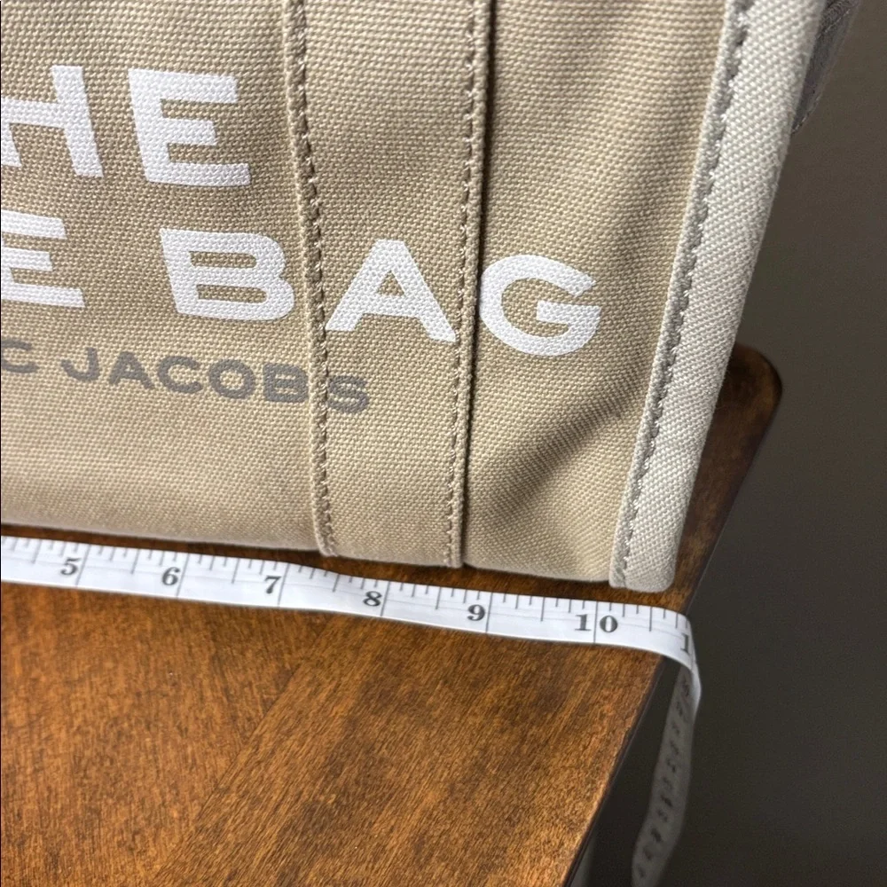 MARC JACOBS THE TOTE BAG- BEIGE COLORBLOCK - Picture 11 of 16